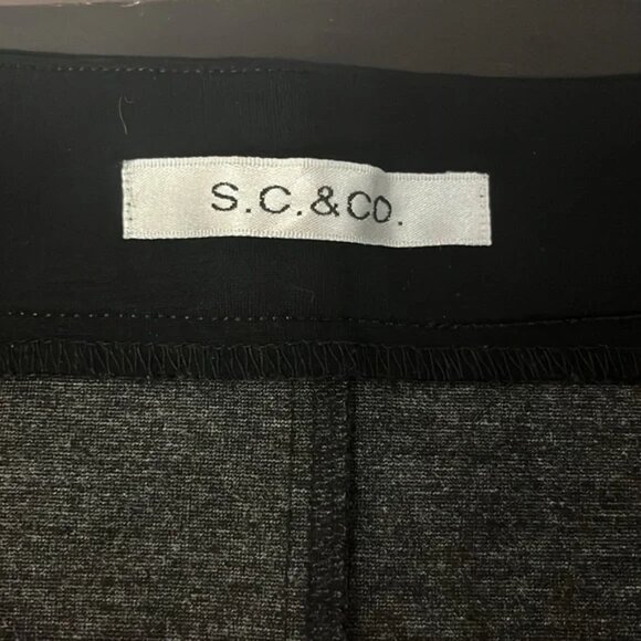 Leopard Print Skirt - Picture 3 of 4